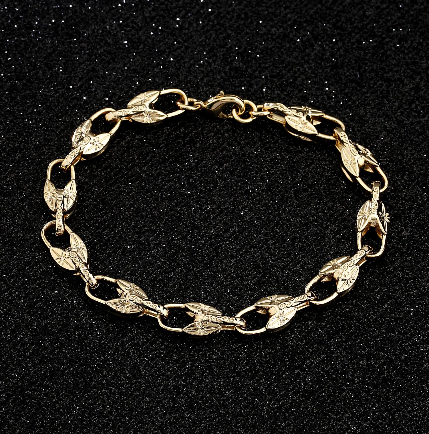 GOLD PATTERNED TULIP BRACELET