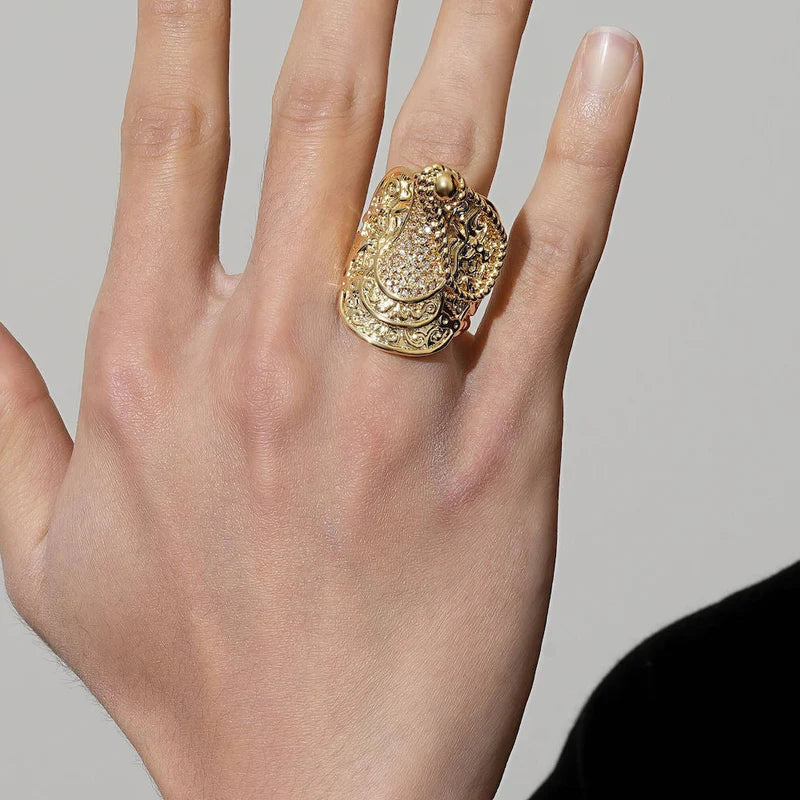 XXL GOLD SADDLE RING