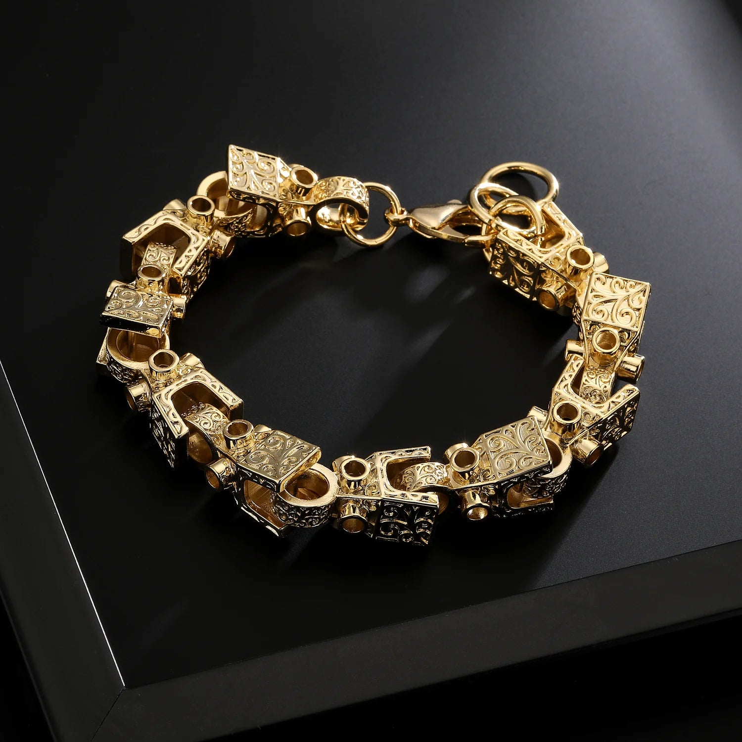 XL GOLD 3D BLOCK BRACELET